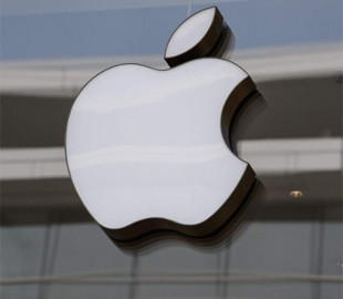 Після зарядного пристрою Apple прибирає з коробки і кабель USB-C