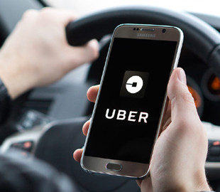 Uber разрешили не зачислять водителей в штат