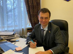 Google, Facebook и Netflix обяжут платить НДС в Украине. Гетманцев объяснил, как это будет работать