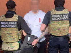 Збирав кошти для ЗСУ та сам же їх і привласнював: у Києві викрили псевдоволонтера