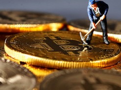 Биткоину отказали в звании лучшей криптовалюты