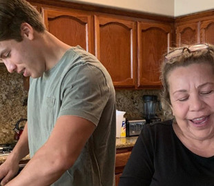 Внебрачный сын Арнольда Шварценеггера показал свою мать (фото)