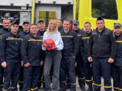 Леся Нікітюк похизувалася незвичним подарунком від рятувальників з Кривого Рогу