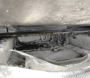 В Днепре на Центральном мосту сгорели кабеля интернет-провайдеров: жители остались без интернета