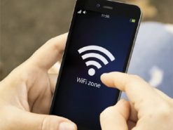 У Росії жінка «підняла на вуха» поліцію через точку Wi-Fi з назвою «Слава Україні»