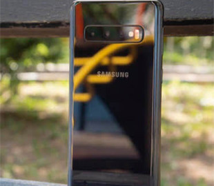 Samsung отложила запуск Android 10 для Galaxy S10