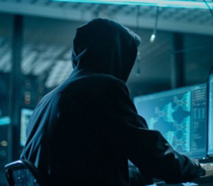 Хакеры украли снимки пластических операций и пригрозили их публикацией