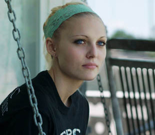 Героиня фильма Netflix о сексуальном насилии покончила с собой