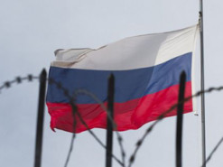 ЕС може зняти санкції з низки росіян: Bloomberg розкрив причину