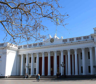 Из-за коронавируса мэрия Одессы снова уходит на удаленку: как будут работать чиновники