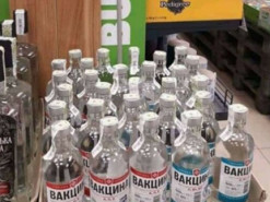 У нас есть своя «вакцина»: пользователи сети хохочут над маркетинговым ходом производителя водки