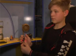 Юний розробник: 15-річний вінничанин винайшов пристрій передачі звуку через лазер