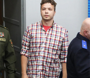 "Спецслужбы добились от Протасевича всего, чего хотели". Политолог – о том, что значит перевод активиста под домашний арест