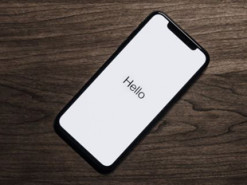 Чому на iPhone яскравість екрана змінюється сама по собі та як виправити цю ситуацію