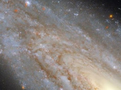 Галактическая электростанция. Телескоп Хаббл обнаружил галактику с удивительным секретом