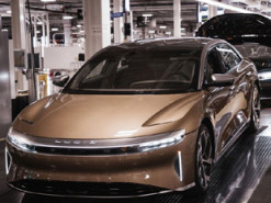 Bloomberg опублікував рейтинг найкращих електромобілів