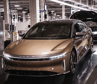 Bloomberg опублікував рейтинг найкращих електромобілів