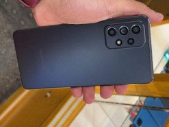 Опубликовано живое фото смартфона Samsung Galaxy A52