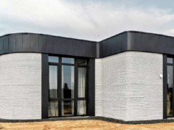 Родині загиблого захисника подарували будинок, створений на 3D-принтері українським стартапом