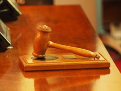 В Одесской области мужчина распространял детское порно: суд отправил его домой