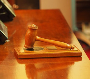 В Одесской области мужчина распространял детское порно: суд отправил его домой