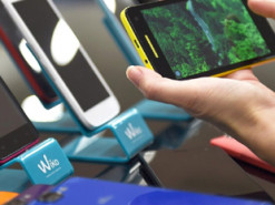 Ціни на смартфони та гаджети в Україні зростуть на 45-60%: експерт пояснив чому