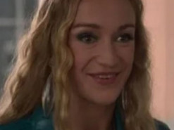 Мінкульт напише скаргу Netflix через образ українки в серіалі "Емілі в Парижі"