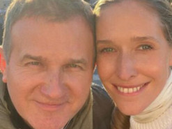 Телеведуча Катерина Осадча вперше показала, як народжувала третього сина рівно рік тому (фото)