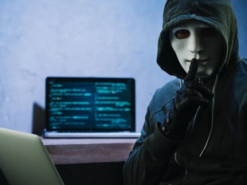 Грошова допомога від міжнародних організацій: українців попередили про нові схеми шахраїв