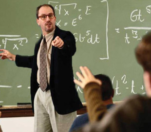 Через викладання російською мовою оштрафували викладача київського університету