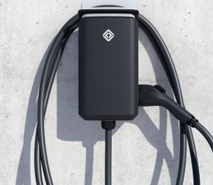 Rivian построит 3500 устройств быстрой зарядки в США и Канаде