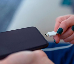 Як користуватися телефоном весь день і не посадити акумулятор