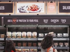 Amazon откроет около 3 тыс. магазинов без кассиров