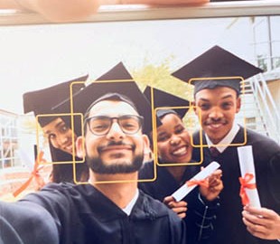 Система распознавания лиц Amazon определяет профессию по внешности