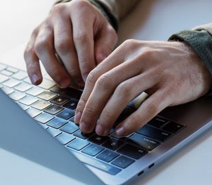Apple признала проблемы клавиатур в MacBook Pro и запустила программу замены