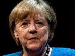 Меркель не шкодує про газову угоду з Росією