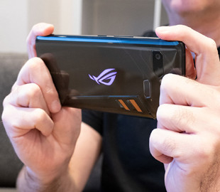Названа дата выхода игрового смартфона ASUS ROG Phone 2