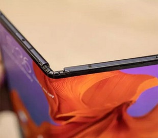 Первый гибкий смартфон Honor получит сервисы Google