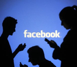 Пользователи Facebook стали проводить в соцсети на 50 млн часов в день меньше