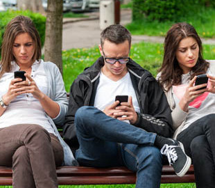 Эксперты рассказали, какие сведения может раскрыть мобильный о своем владельце