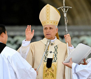 Папа Лев закликає ЗМІ показувати страждання, спричинені війною, а не посилювати «пропаганду»