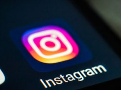 Instagram включил в Украине функцию добавления музыки в "сториз"