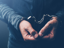 Викрито псевдоволонтера з Львівщини, який наживався на гуманітарній допомозі для ЗСУ