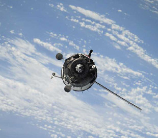 В ім'я науки: дослідники захопили канадський супутник й запустили з нього трансляцію