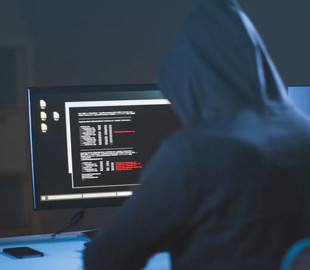 Самый разыскиваемый хакер США живет в России