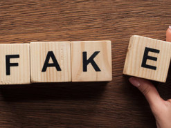 Facebook нашел подрядчика для борьбы с фейками