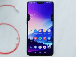 Google запретила производителям уродовать смартфоны тремя или более вырезами под камеру