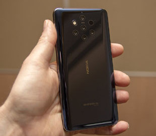 Смартфон Nokia 9 PureView получает обновление системы и патч за август