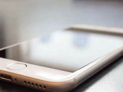 Смартфоны могут быть переносчиками коронавируса: как их правильно дезинфицировать