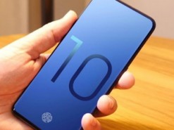 Одна из версий Samsung Galaxy S10 получит плоский экран